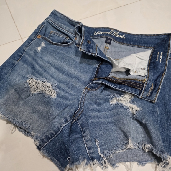Universal Thread Women's Ripped Blue Jean Shorts - Picture 1 of 6